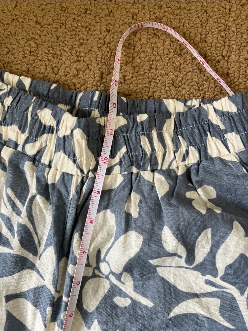 Wide-Leg Floral Print Pants in Blue and White - Picture 5 of 7